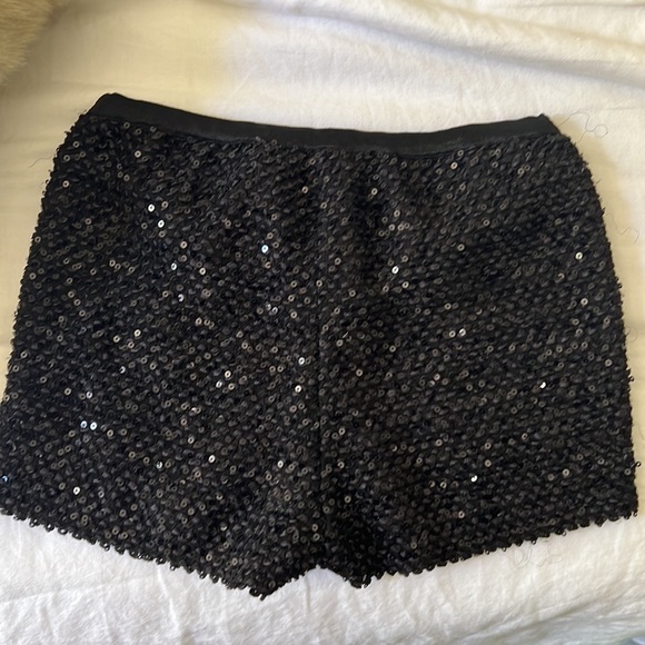 Sequin Black shorts - Picture 2 of 3
